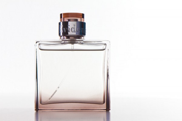 flacon parfum packshot